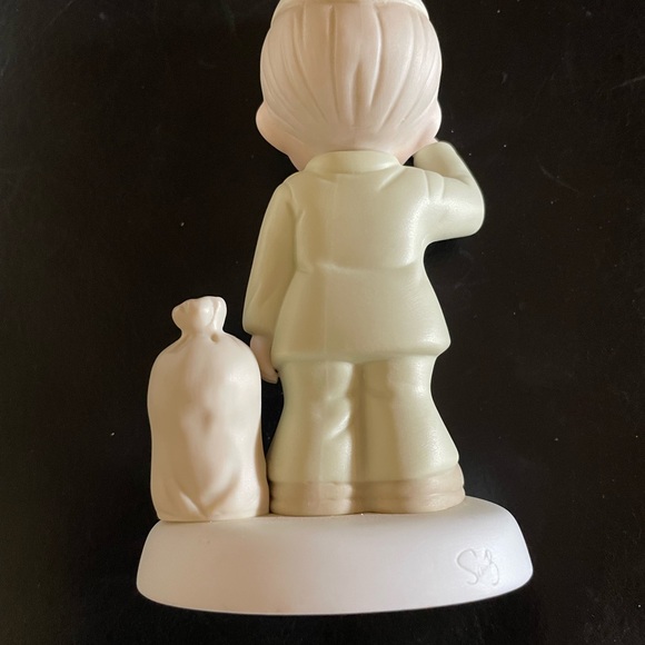 Precious Moments “Bless Those Who Serve Their Country” - Picture 5 of 7